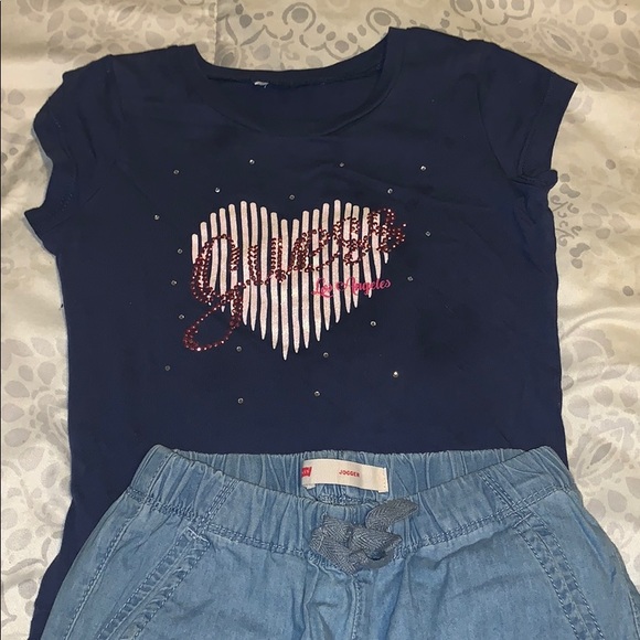 Levis joggers and Guess shirt - Picture 3 of 6